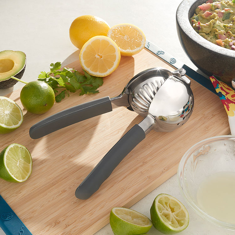 Product details for Culinario Series® Tools Citrus Press