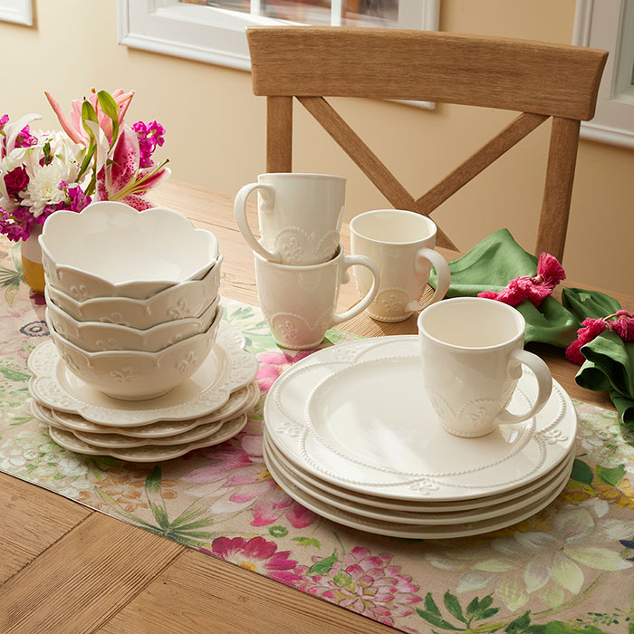 16-Pc Dinnerware Set