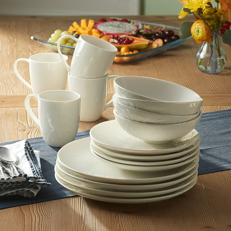 Product details for Wildflower Dinnerware 16-Pc. Service for 4