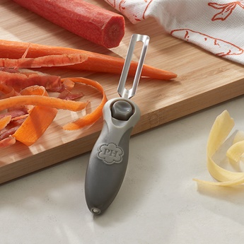 Product details for Culinario Series® Tools Serrated Peeler